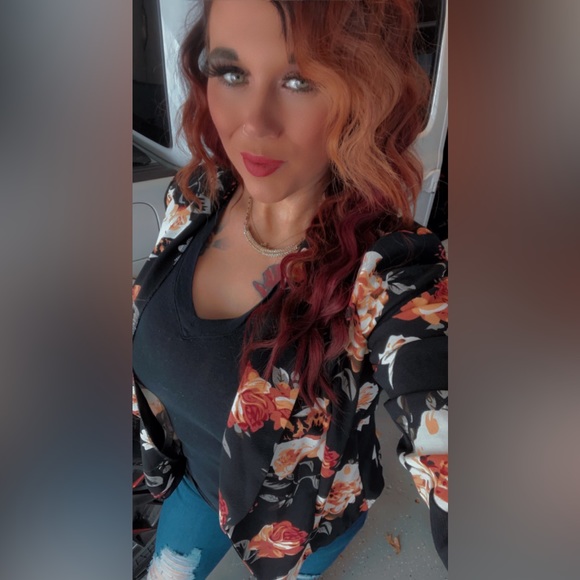 Meet your Posher, B! - Picture 3 of 13